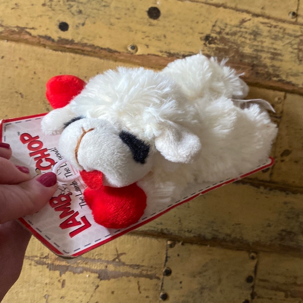 NWT DOGTOY LOVIE LAMBCHOP MINI PUPPY TOY SNUGGLE SQUEAKY TOY NWT